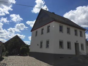 4-Sterne Ferienhaus Achat-Alm mit E-Ladestation